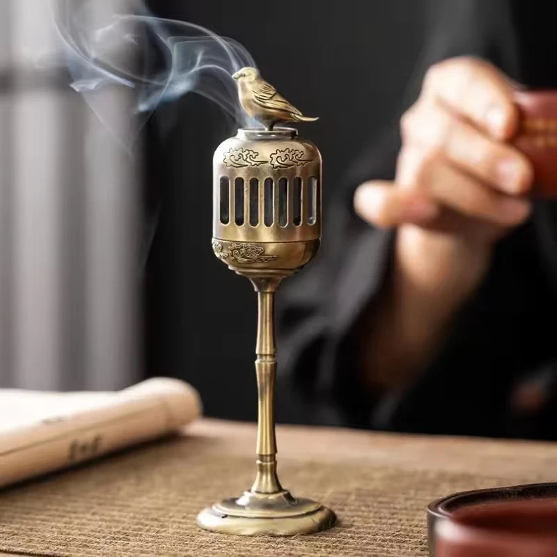 Metal Magpie Hollow Lamp – Sandalwood Fragrance Censer, Smoking Backflow Incense Holder, Tea House Ornaments for Study Room & Home Decor